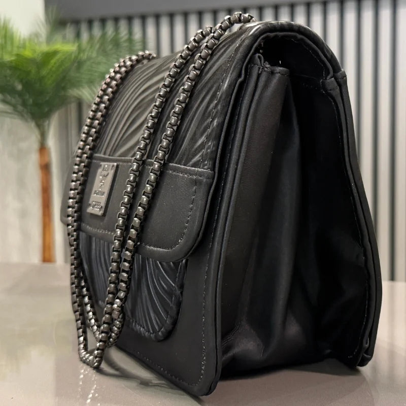 Luxury Women's Shoulder Bag in Faux Leather for Casual, Work, and Formal Use